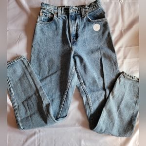 Levi's 550 Relaxed Fit Tapered Leg Jeans